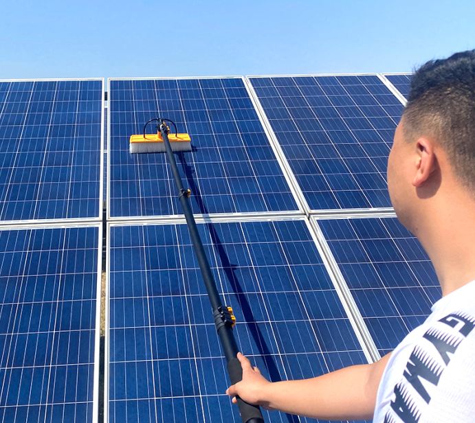 Solar & Glass Panel Cleaning Manual Brush With Water Pump - Model X-22